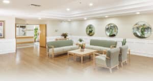 The front lobby and soft seating area of the Sundance Creek facility